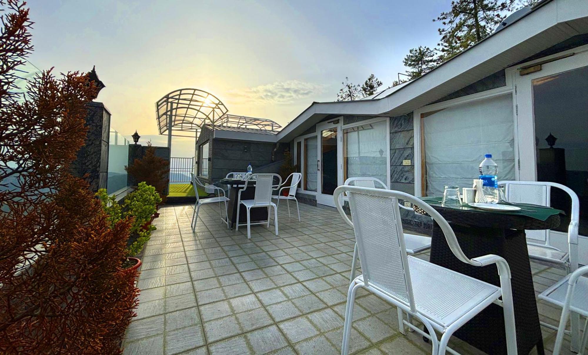 The Retreat Mashobra, Shimla Hotel Bagian luar foto